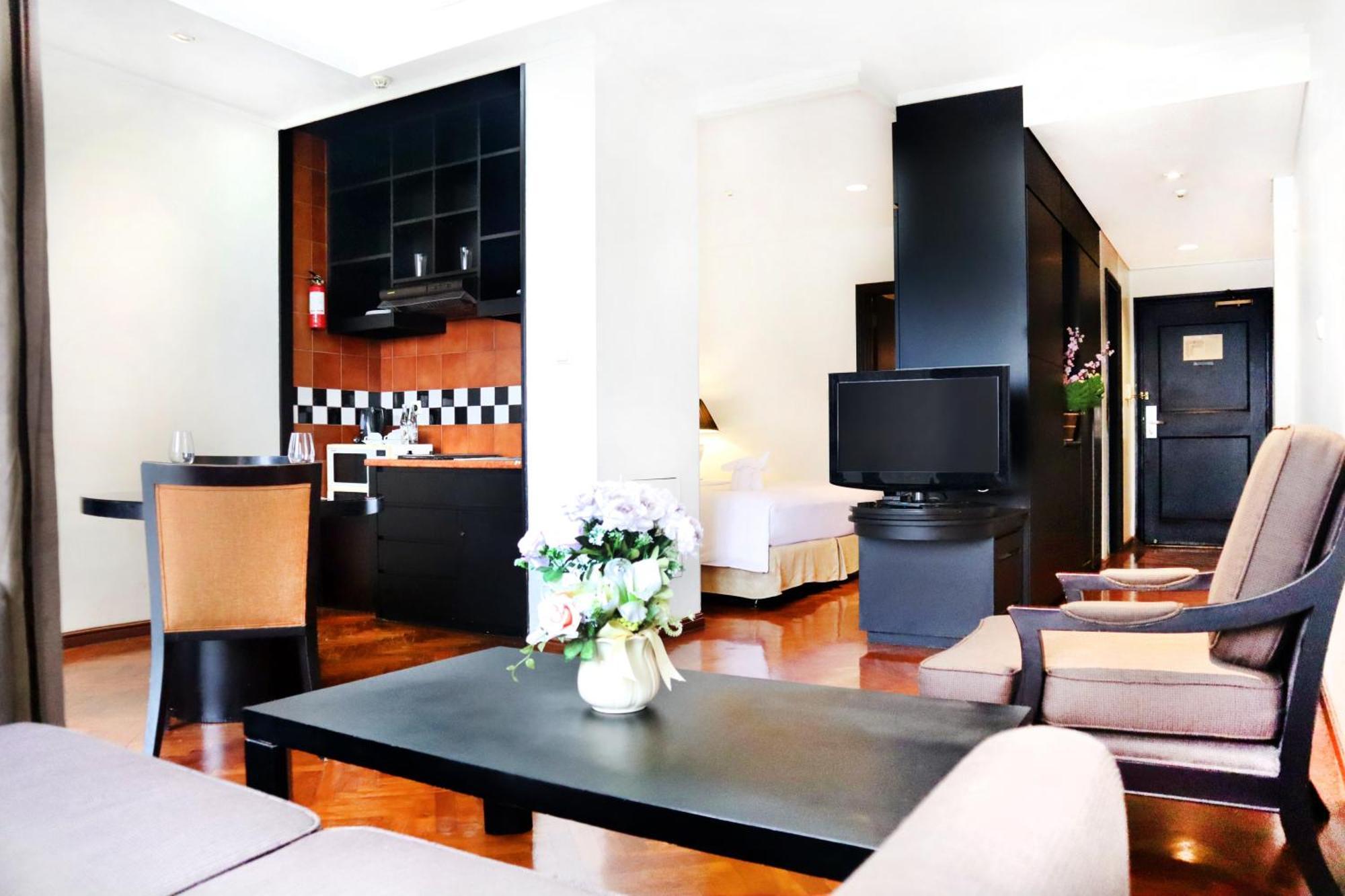 Oakwood Suites Kuningan Yakarta Exterior foto